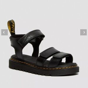 Dr. Martens JUNIOR KLAIRE BLACK LEATHER STRAP SANDALS
